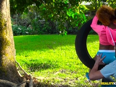 Nana, Sucer une bite, Noir ébène, Petite femme, Réalité, Maigrichonne, Tatouage, Adolescente