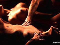 Grosse titten, Blasen, Frau frau mann, Lecken, Milf, Party, Muschi, Flotter dreier