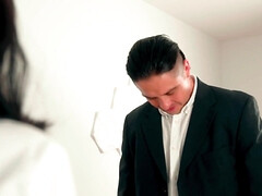 Gros seins, Sucer une bite, Brunette brune, Tir de sperme, Hard, Pov