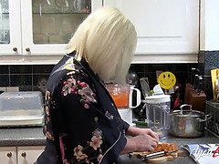 Grosser arsch, Grosse titten, Fingern, Reif, Milf, Orgasmus, Schreiend, Ehefrau