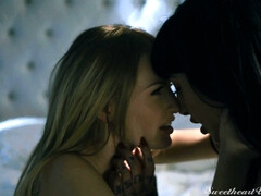 Dormitorio, Tetas grandes, Rubia, Jeans, Lamidas, Masturbación, Tetas naturales, Coño