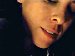 Bruinharig, Beroemdheid, Softcore pornografie, Tieten likken