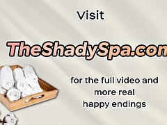 Amateur masseuse babe in skimpy bikini sucks cock