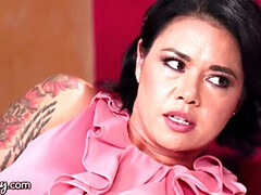 Asiático, Tetas grandes, Morena, Lesbiana, Lamidas, Masturbación, Madres para coger, Coño