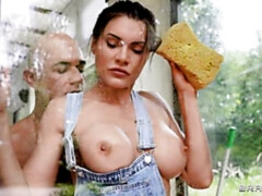 Anal, Gros cul, Grosse bite, Gros seins, Brunette brune, En levrette, Mère que j'aimerais baiser, Russe