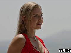 In den arsch, Schönheit, Blondine, Blasen, Aufs gesicht abspritzen, Klaffend, Hardcore, Verführt