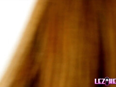 18, ブロンド, ヨーロピアン, Hd, レズビアン, なめる, 小柄, オッパイの