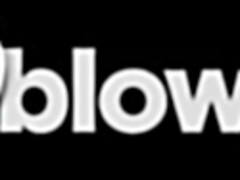 Grosser schwanz, Blasen, Braunhaarige, Kehlenfick, Aufs gesicht abspritzen, Handjob, Natürlichen titten, Zierlich