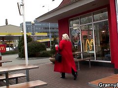 Tetas grandes, Mamada, Abuelita, Ama de casa, Enorme, Maduro, Realidad, Esposa