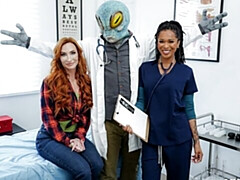 Grosser arsch, Grosser schwanz, Blasen, Arzt, Hundestellung, Interrassisch, Milf, Rotschopf