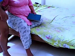 18 años, Gorda, Tetas grandes, Novio, Indio, Estudiante, Adolescente, Uniforme