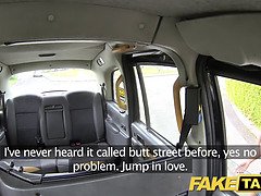 Gros seins, Sucer une bite, Voiture, Tir de sperme, Orgasme, Pov, Réalité, Thaïlandaise