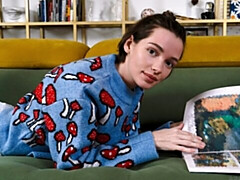 Enthousiasteling, Bruinharig, Vingeren, Natuurlijke tieten, Mager, Strippen, Tiener, Tieten likken