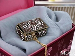 18 jaar, Bruinharig, Vrouw, Likken, Rijpe lesbienne, Moeder die ik wil neuken, Kut duiken, Tiener