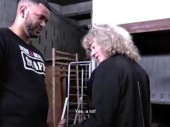 Leie, In den arsch, Blasen, Oma, Reif, Milf