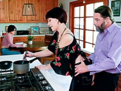 69, Sucer une bite, Brunette brune, 2 femmes 1 homme, Poilue, Plan cul à trois, Nénés