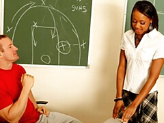 18 años, Culo grande, Verga grande, Mamada, Estilo perrito, Tetas naturales, Adolescente, Tetas