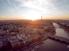 Grote kont, Grote mammen, Pijpbeurt, Bruinharig, Dubbele penetratie, Frans, Pornster, Tieten likken