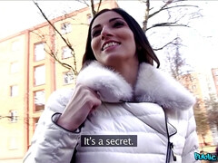 Culo, Jeans, Lencería, Tetas naturales, Al aire libre, Perforación, Público, Coño