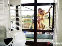 Culo, Consolador, Lamidas, Al aire libre, Ruso, Cabello corto, Juguetes, Voyeur