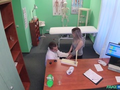 Médecin, En levrette, Jeans, Léchez, Chatte, Russe, Adolescente, Nénés