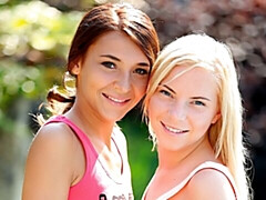 Penetracion con dedos, Besar, Lesbiana, Lamidas, Masturbación, Afeitado, Estriptis, Tetas