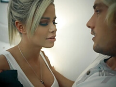 Grosse bite, Gros seins, Blonde, Sucer une bite, Tir de sperme, Queue, Hd, Suçant