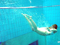 blond stunner naked underwater Diana Zelenkina
