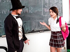 Verga grande, Mamada, Estilo perrito, Tetas naturales, Pequeña, Coleta, Colegiala, Adolescente