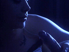 Blonde, Brunette brune, Clito, Peloter, Époux mari, Masturbation, Dormant, Mouillée