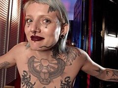 Leie, Grosser arsch, Blondine, Natürlichen titten, Kurzes haar, Solo, Strümpfe, Entkleiden