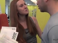 Blasen, Gehörnter ehemann, Tschechisch, Sporthalle, Geld, Pov, Realität, Jungendliche (18+)