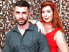 Gorda, Culo grande, Verga grande, Tetas grandes, Mamada, Estilo perrito, Pelirrojo