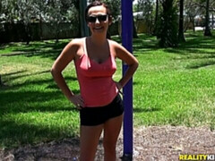 Leie, Grosser arsch, Grosse titten, Braunhaarige, Hundestellung, Pov, Rasiert, Jungendliche (18+)