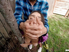 Amateur, Morena, Tetona, Corridas, Penetracion con puños, Pajear, Casero, Trio