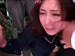 Asiatisch, Grosser arsch, Viele männer bespritzen eine frau, Spermaladung, Kehlenfick, Hd, Orgasmus, Öffentlich