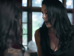 Tetas grandes, Rubia, Vestido, Rostro sentado, Penetracion con dedos, Fiesta, Coño, Tetas