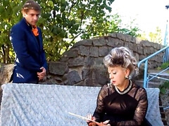 お婆さん, 手コキする, 熟年, 淫乱熟女, アウトドア, ポルノスター, ストッキング, タトゥー