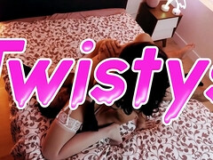 Grote kont, Grote mammen, Blond, Zwart, Vingeren, Zoenen, Masturbatie, Orgasme