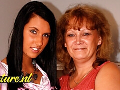 18 jaar, Grote kont, Rondborstig, Fetisj, Harig, Hd, Masturbatie, Ruw