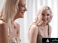 Cunnilingus, Rubia, Lesbiana, Madres para coger, Coño, Chupando, Tatuaje, Tetas