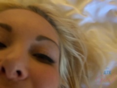 Блондинки, Дрочка ногами, Подружка, Оргазм, Крошечные, От первого лица, Киски, Бритые