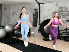 美女, デカ尻, デカパイ, フェラチオ, ぽちゃ, ジム, レズビアン, オッパイの