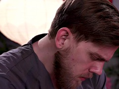 In den arsch, Grosse titten, Handjob, Hardcore, Massage, Transfrau, Tätowierung, Ehefrau