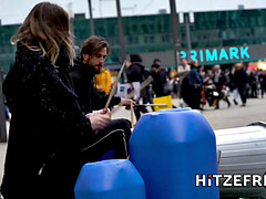 Blonde, Insertion, Masturbation, Chatte, Chaussettes, Tatouage, Nénés, Voyeur