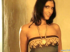 Брюнетки, Индианки