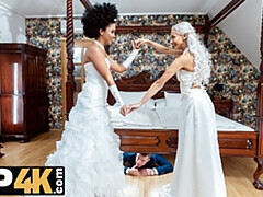 Bisexuell, Blasen, Geschnappt, Hardcore, Hd, Latina, Flotter dreier, Hochzeit