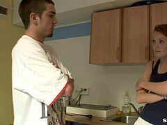 Sucer une bite, Tir de sperme, Embrassement, Adolescente