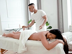 Aziatisch, Grote kont, Grote lul, Pijpbeurt, Hondjeshouding, Natuurlijke tieten, Tiener, Thais