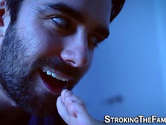 Stepmom slut gets oral